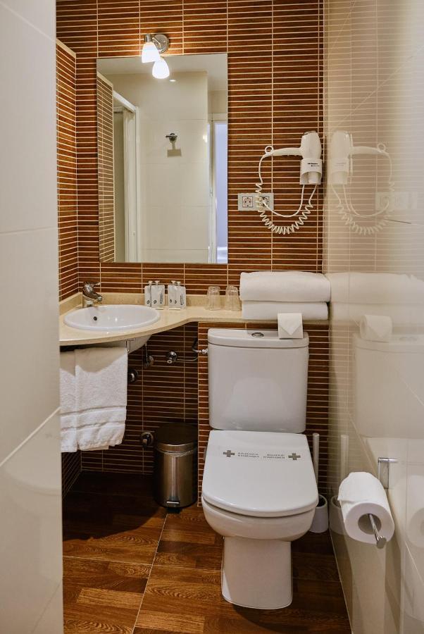 Hostal Suso Santiago de Compostela Bagian luar foto