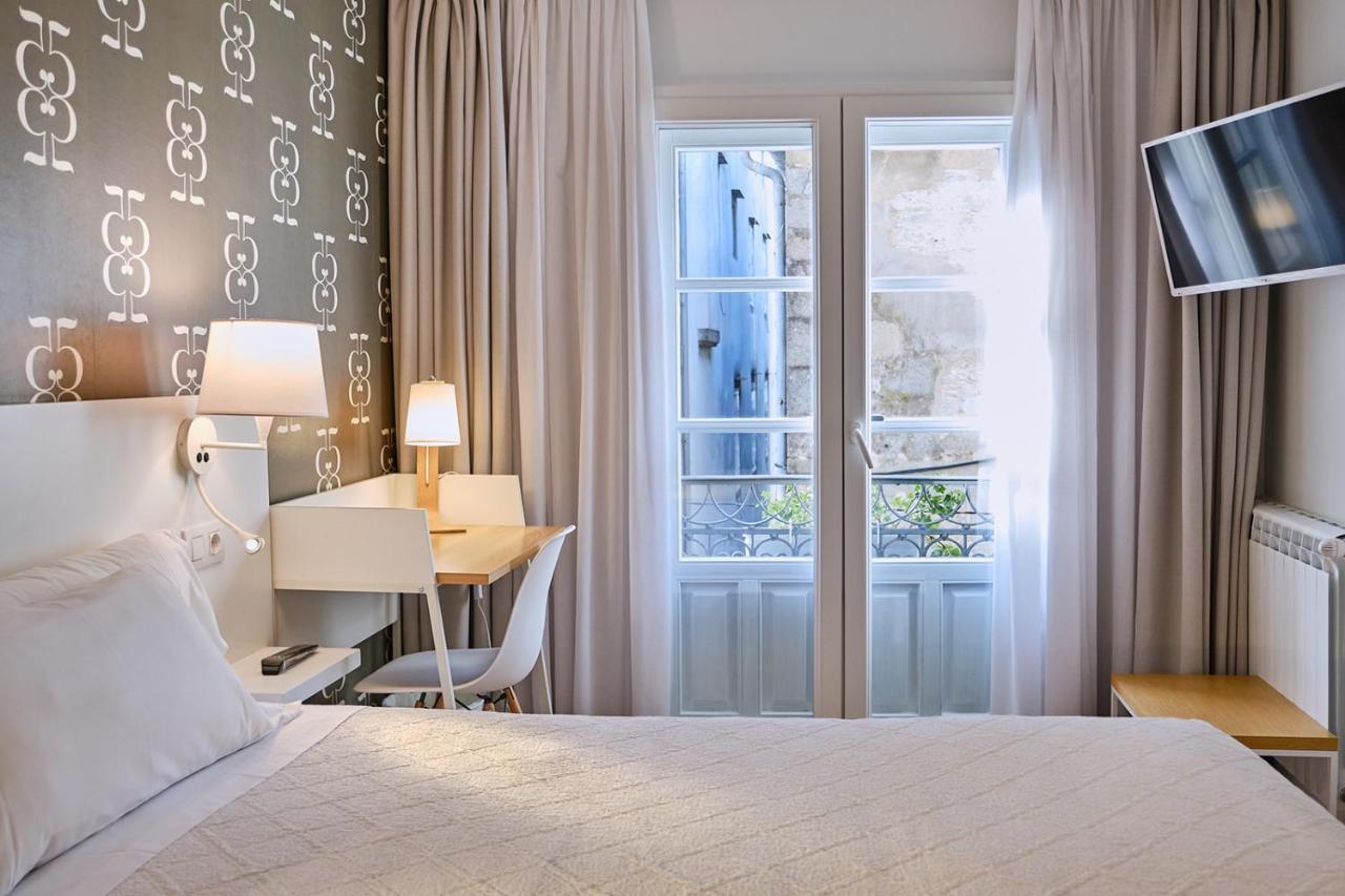 Hostal Suso Santiago de Compostela Bagian luar foto