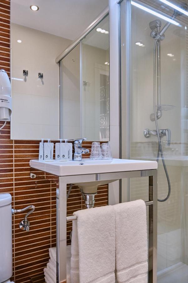Hostal Suso Santiago de Compostela Bagian luar foto